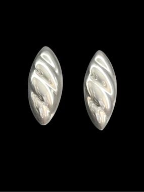 Vintage Mexico MM-34 Sterling Silver Clip On Earrings Ribbed Marquise 13g